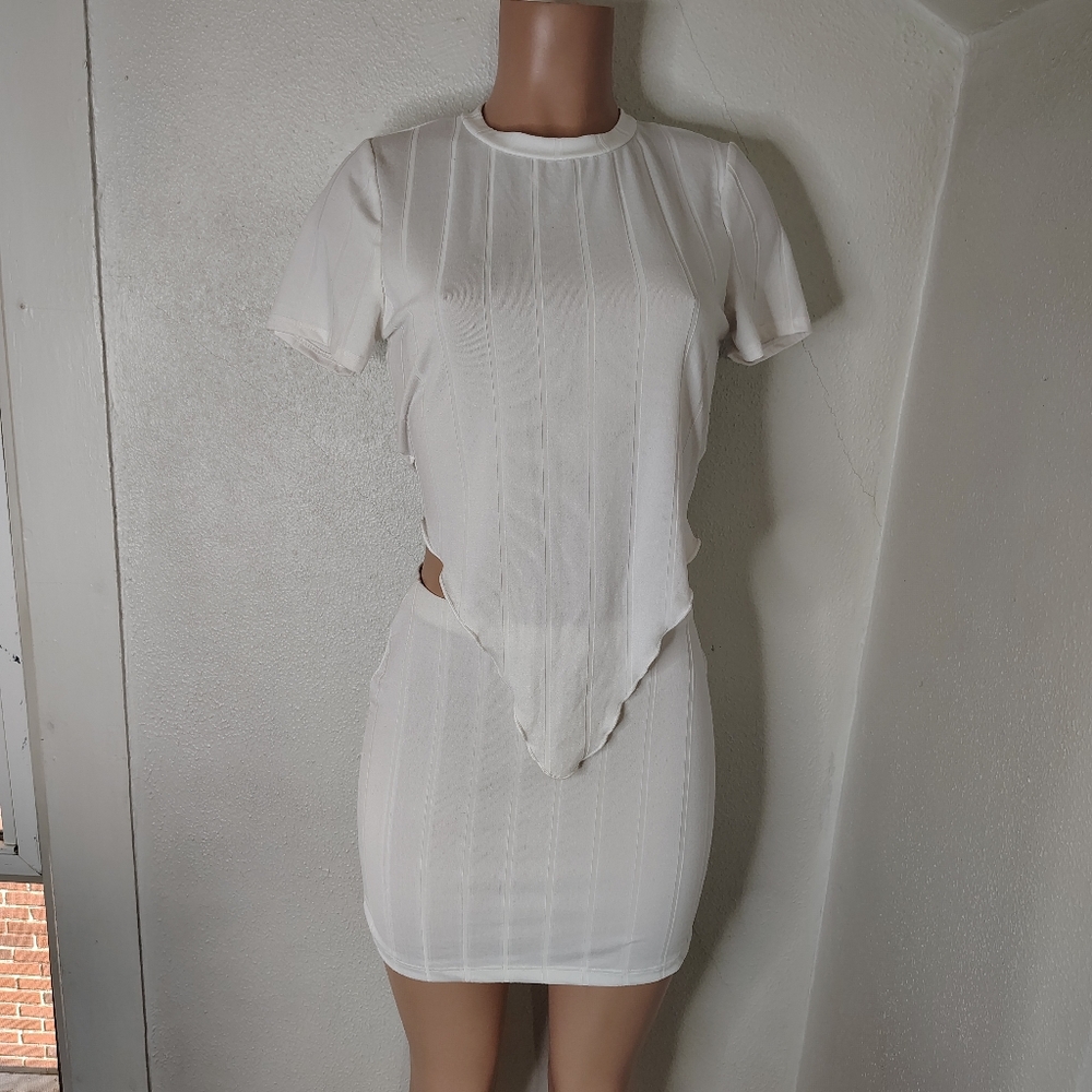 Julia by Love J White Two-Piece Skirt Set Top & Mini Skirt Size M & L